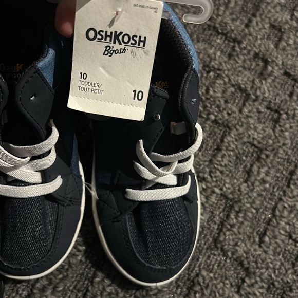 Size 10 ( kids ) sneakers ! - Picture 3 of 4